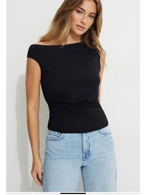 Dynamite Black One-Shoulder Ruched Waist Camisole